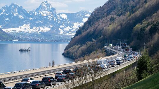 Schweiz will bei Ausländern für Durchfahrt kassieren Schweiz will bei Ausländern für Durchfahrt kassieren