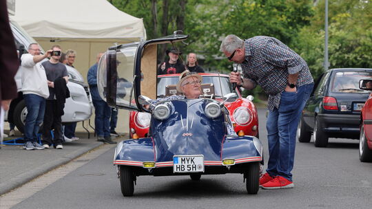 Jubiläumsfeier mit Oldtimertreffen
bei Gotthardt Cars in Maria Trost
"Zeitreise durch die Jahrzehnte" geführt von Markus Kahler