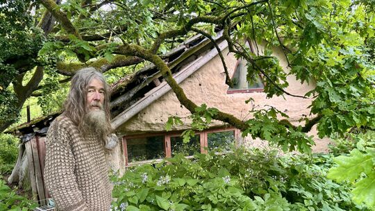 Friedmunt Sonnemann lebt seit 36 Jahren im Wald bei Longkamp.