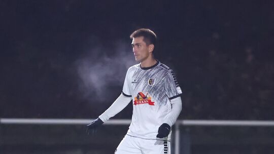Kodai Stalph, der bislang als spielender Co-Trainer beim SV Eintracht Mendig aktiv war, wechselt im Sommer zum Mitabsteiger FV R