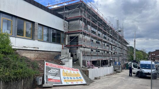 Die Rohbauarbeiten an der Realschule Plus Birkenfeld sind abgeschlossen. Jetzt geht es an den Innenausbau.