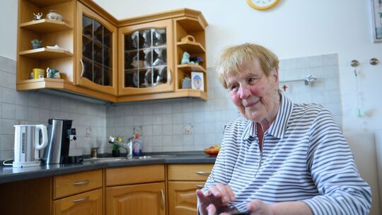Blinde Patientin Renate S. Blinde Patientin Renate S.