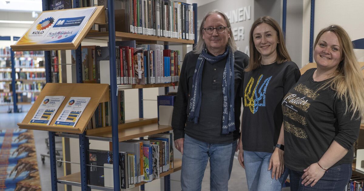 Αρχική σελίδα μεταξύ των σελίδων βιβλίων: Η βιβλιοθήκη της πόλης Neuwied προσφέρει επίσης ουκρανική λογοτεχνία