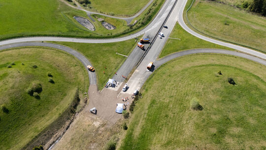 Bisher endet die A1 bei Kelberg irgendwo im Nirgendwo. Aber schon bald wird eine ein Kilometer lange Baustraße in die Lücke getr