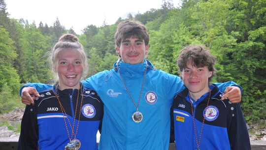 Beim Deutschland-Cup in Österreich in der Erfolgsspur: die KSVler (von links) Katharina Neßelträger, Tarek Lemler und Ron Bahman