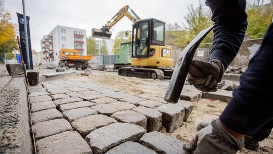 In Nordrhein-Westfalen hat die schwarz-grüne Koalition die Straßenausbaubeiträge kürzlich abgeschafft. In Nordrhein-Westfalen hat die schwarz-grüne Koalition die Straßenausbaubeiträge kürzlich abgeschafft.