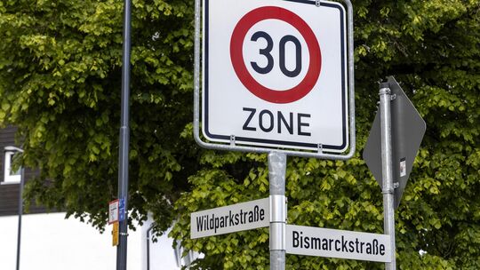 Einige Teilbereiche von Bad Marienberg (so wie hier im Stadtteil Zinhain) sind bereits Tempo-30-Zone. Der Stadtrat hat sich nun Einige Teilbereiche von Bad Marienberg (so wie hier im Stadtteil Zinhain) sind bereits Tempo-30-Zone. Der Stadtrat hat sich nun