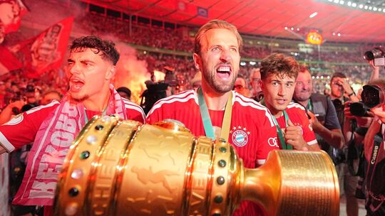 FC Bayern München - VfB Stuttgart FC Bayern München - VfB Stuttgart