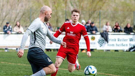 Benjamin Siweris (links), der unter anderem für Traben-Trarbach und Mont Royal spielte, wird ab Sommer die SG Zell als Trainer ü