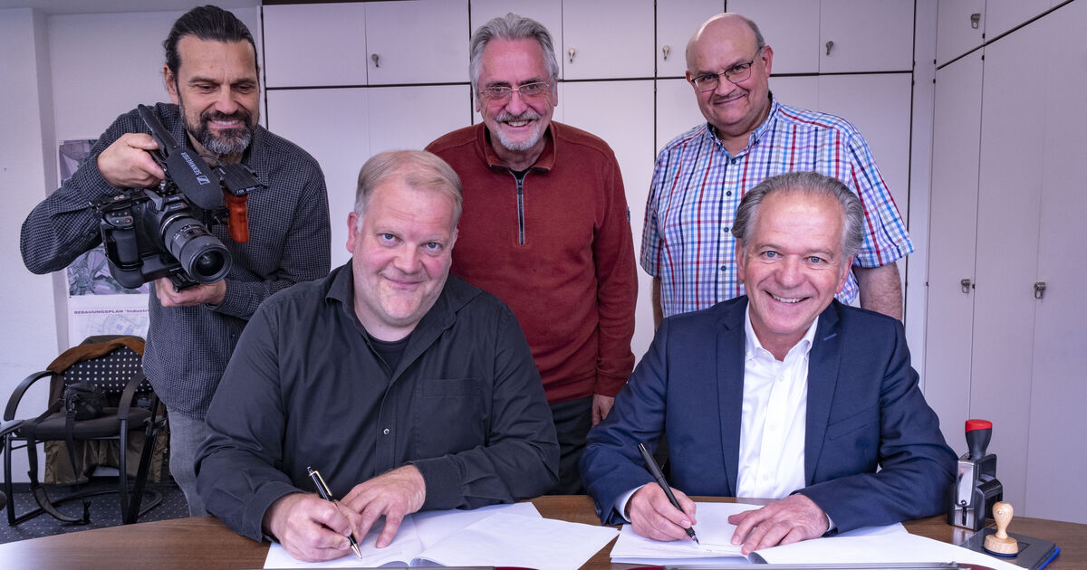 Neues von der Hunsrückquerbahn: Verein baut Simmerner Lokschuppen wieder auf - Rhein-Hunsrück-Zeitung - Rhein-Zeitung