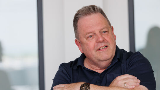 Er sieht gelassen auf seine jahrzehntelange Arbeit zurück. Markus Kratzer (62) hatte nie einen anderen Berufswunsch. Er brennt n Er sieht gelassen auf seine jahrzehntelange Arbeit zurück. Markus Kratzer (62) hatte nie einen anderen Berufswunsch. Er brennt n