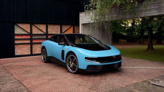 Ferrari Luce Außenansicht Ferrari Luce Außenansicht