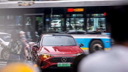 Mit Drive Assist im neuen CLA in Peking Mit Drive Assist im neuen CLA in Peking