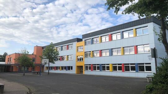 Steht der Standort Lutzerath der Realschule plus Vulkaneifel vor dem Aus? Über einen entsprechenden Antrag beraten bald Ausschüs