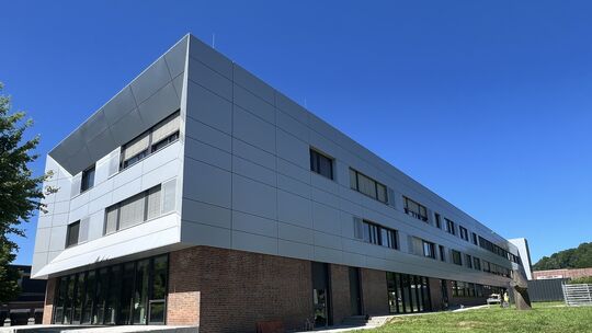 Der Anbau an die Realschule plus Westerburg ist fertig und soll am 28. Mai eingeweiht werden.