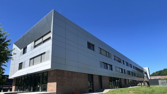 Der Anbau an die Realschule plus Westerburg ist fertig und soll am 28. Mai eingeweiht werden.