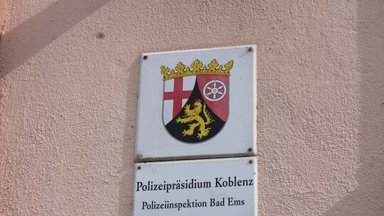 Mit einem Randalierer mussten sich die Beamten der Polizeiinspektion Bad Ems am 12. Mai auseinandersetzen. Was wir nun über den