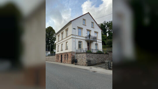 Das Maler-Zang-Haus erhält neue Fenster.