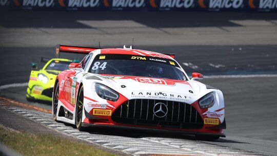 Ein eher gebrauchtes Wochenende auf dem Dünenkurs an der Nordsee in Zandvoort erlebte Mercedes-AMG-Junior Tom Kalender aus Hamm.