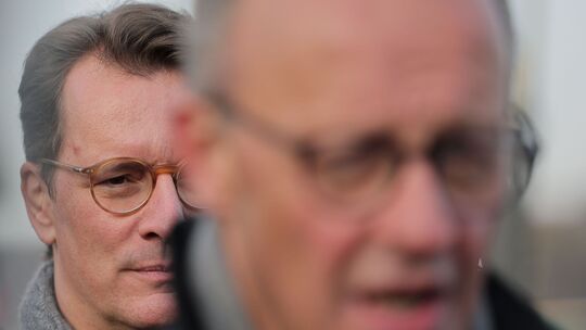 Spekulationen über Kanzlertausch
