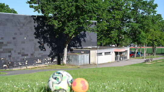 Die Großsporthalle an der IGS Kastellaun soll saniert werden. Der Rhein-Hunsrück-Kreis als Träger will das Projekt priorisieren