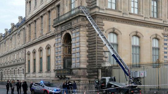 Spektakulärer Kunstraub im Louvre: Film und Doku geplant
