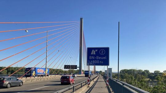 Die Nordbrücke in Bonn ist wegen struktureller Schäden für Schwertransporte gesperrt.