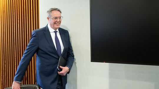 Schweitzer zum SPD-Fraktionschef im Landtag gewählt