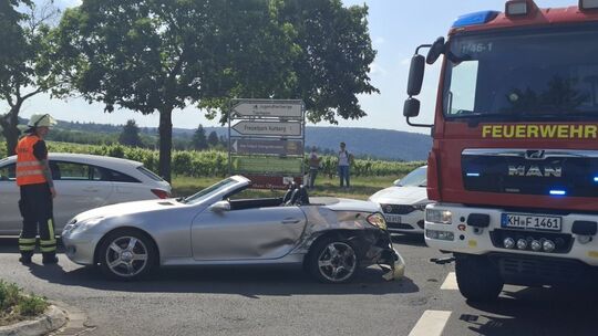 Der Cabriofahrer hatte beim Herausfahren aus der Panzerstraße wohl den nahenden Motorradfahrer übersehen.
