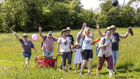 Beste Stimmung herrschte bei der zweiten Genusswanderung der Kirmesgesellschaft Nisterau. Manche der 500 Teilnehmer zogen sogar