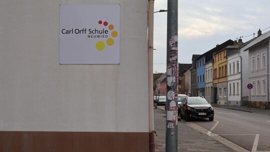 Die Außenstelle der Carl-Orff-Schule in der Bendorfer Straße soll perspektivisch auf den Heddesdorfer Berg umziehen. Doch bis da
