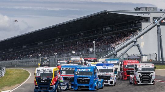 Der Internationale Shell ADAC Truck-Grand-Prix (TGP) feiert vom 10. bis 12. Juli feiert seinen 40. Geburtstag mit dem Finale der Der Internationale Shell ADAC Truck-Grand-Prix (TGP) feiert vom 10. bis 12. Juli feiert seinen 40. Geburtstag mit dem Finale der