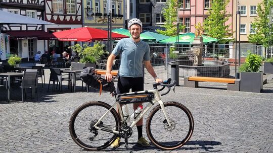 Die Umrundung des Westerwaldes war für den aus Hachenburg stammenden Extremsportler Julian Hollands seine bislang persönlichste