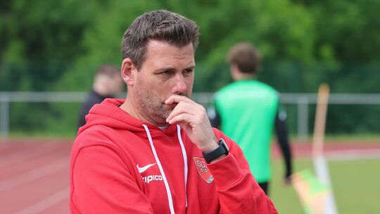 Volle Konzentration auf das Finale: Thorsten Wagner, Trainer der SG Rheindörfer.
