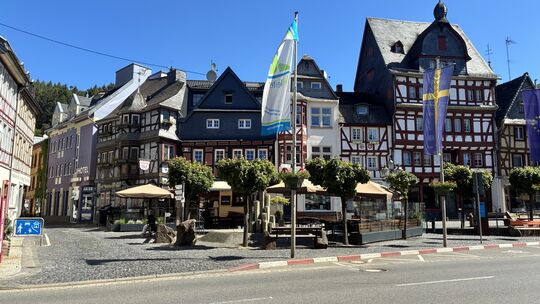 Die geplante Stadtrallye beginnt am Rathaus und endet auch wieder im historischen Stadtkern.
