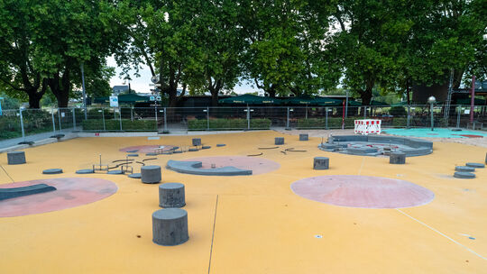 Der Wasserspielplatz am Deutschen Eck ist zur Buga gebaut worden. Oft ist er wegen Defekten geschlossen - und verursacht dadurch
