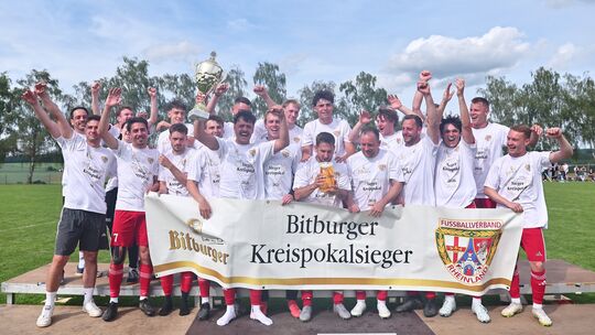 Titel verteidigt: Die SG Bogel/Reitzenhain/Bornich wurde beim "Finale dahaam" seiner Favoritenrolle gerecht und wies den SV Diez Titel verteidigt: Die SG Bogel/Reitzenhain/Bornich wurde beim "Finale dahaam" seiner Favoritenrolle gerecht und wies den SV Diez