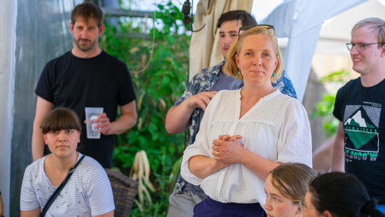 Marina Brilmayer beim Treffen zur Planung des Mosel-Tauffest am Koblenzer Stattstrand Marina Brilmayer beim Treffen zur Planung des Mosel-Tauffest am Koblenzer Stattstrand