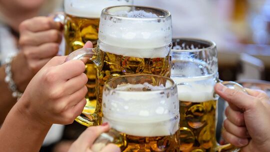 Im Bierzelt