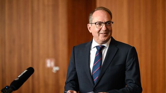 Statement zu EU-Einigung zu Asylregeln und Return Hubs Statement zu EU-Einigung zu Asylregeln und Return Hubs