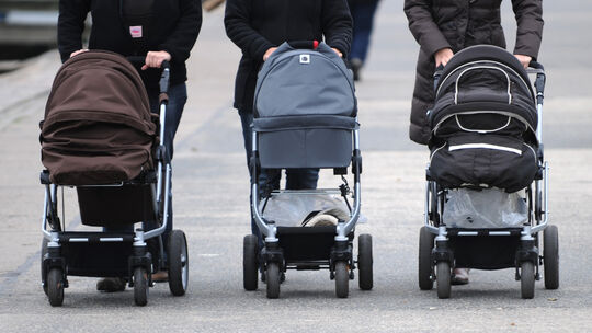Im Kreis Altenkirchen sind im Jahr 2025 erneut weniger Kinder zur Welt gekommen als noch im Vorjahr. Damit liegt das AK-Land im