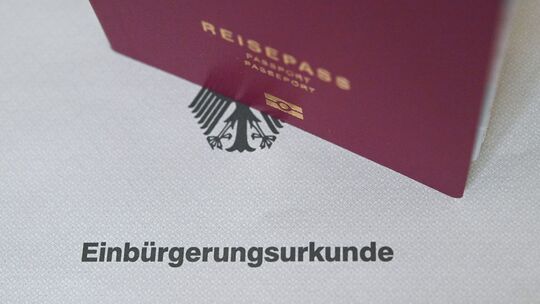 Einbürgerung
