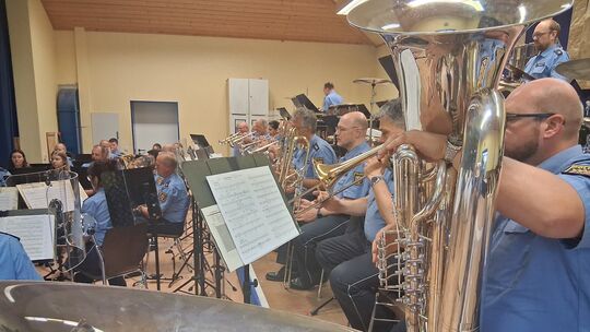 Das Landespolizeiorchester Rheinland-Pfalz hat im Rahmen eines Benefizkonzertes anlässlich des 100-jährigen Bestehens des Musikv