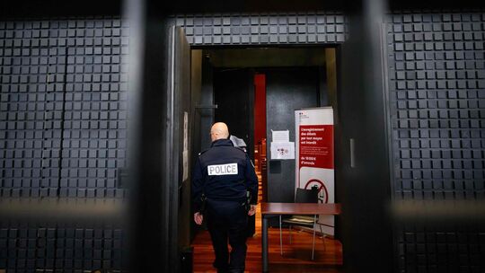Lebenslange Haft in Frankreich für deutschen «Maskenmann»