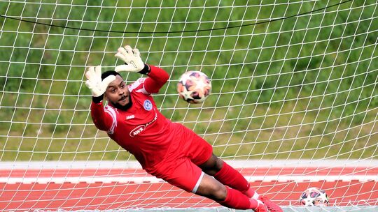 In insgesamt 22 Ligaspielen stand Josué Duverger für den FC Cosmos Koblenz zwischen den Pfosten. Aktuell weilt er mit der haitis