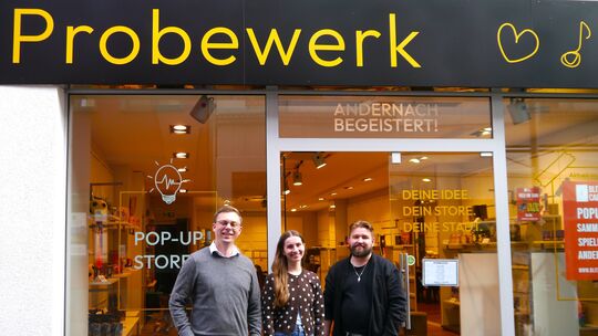 Die neue Citymanagerin Neele Kremer und ihr Vorgänger, der heutige Wirtschaftsförderer der Stadt Andernach, Dustin Heip (links), Die neue Citymanagerin Neele Kremer und ihr Vorgänger, der heutige Wirtschaftsförderer der Stadt Andernach, Dustin Heip (links),