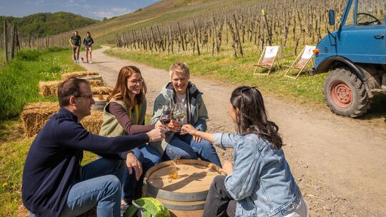 "Mit zahlreichen Besucherinnen und Besuchern bei erneut nahezu sommerlichen Temperaturen endete am Pfingstwochenende erfolgreich