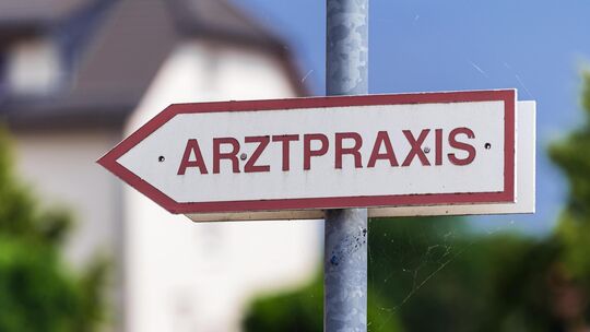 Gibt es einen Arzt im Ort? Diese Frage spielt bei einer neuen Studie zur Daseinsvorsorge eine Rolle.
