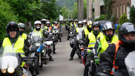 Der Dekra-Motorradkorso steht unter dem Motto „Sicherheit durch Sichtbarkeit“.