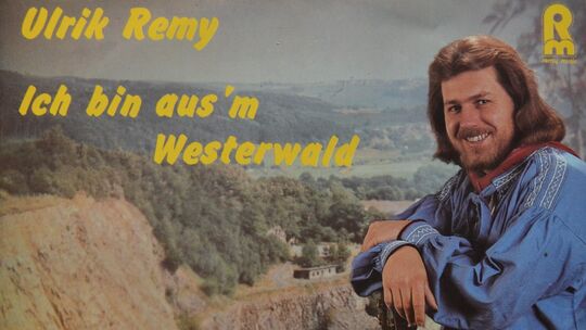 Seine Single "Ich bin aus'm Westerwald" und "Heimweh" (B-Seite) hatte Ulrik Remy 1982 unter dem eigenen Label "remy music Produk